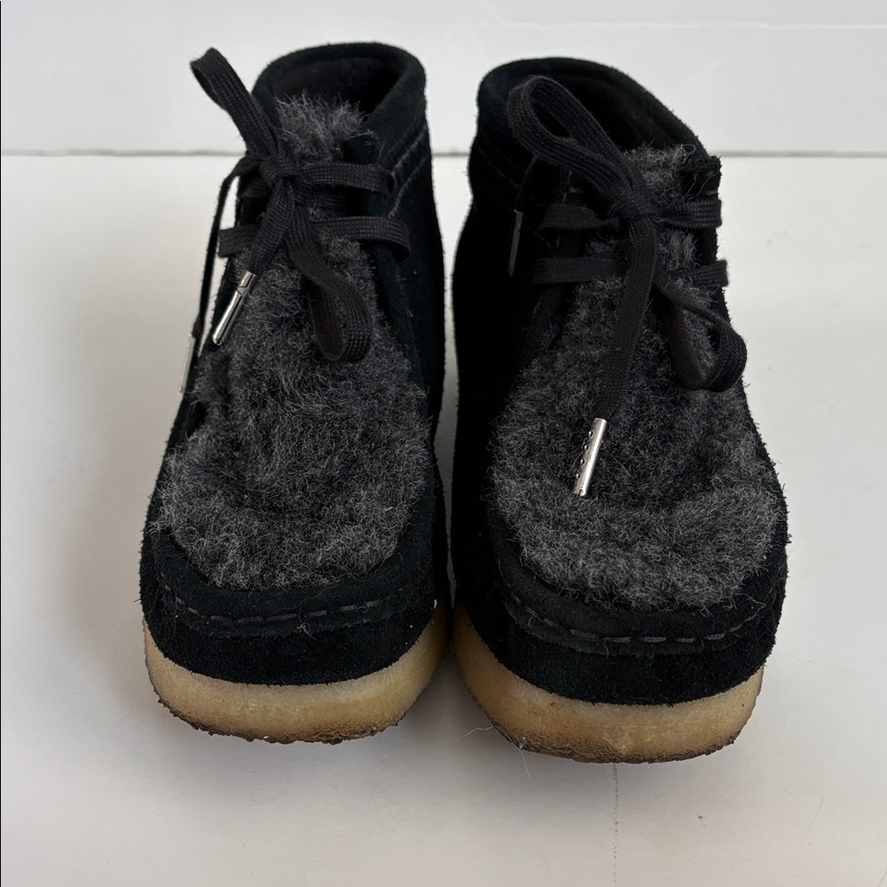 Clark’s Original black suede Wallabee faux fur tie ankle boots triangle pattern